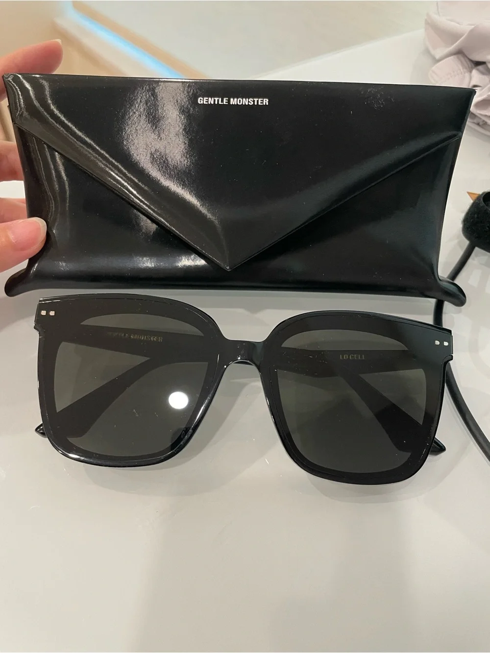 Gentle Monster Sunglasses, Black, Lo Cell 01
